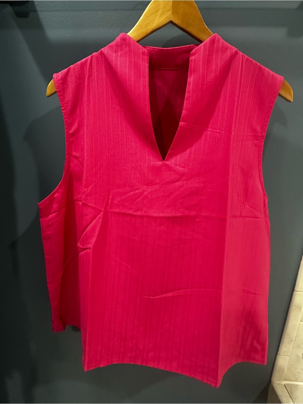 Sleeveless V-Neck Tank Top in Hot Pink
